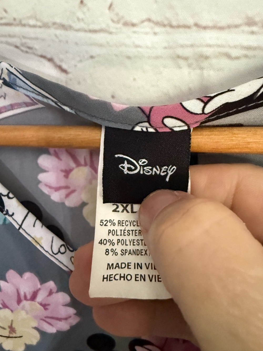 Lot of 4 Plus Size 2X Nursing Scrub Tops 3 Disney 1 Floral Short Sleeve - Picture 8 of 11